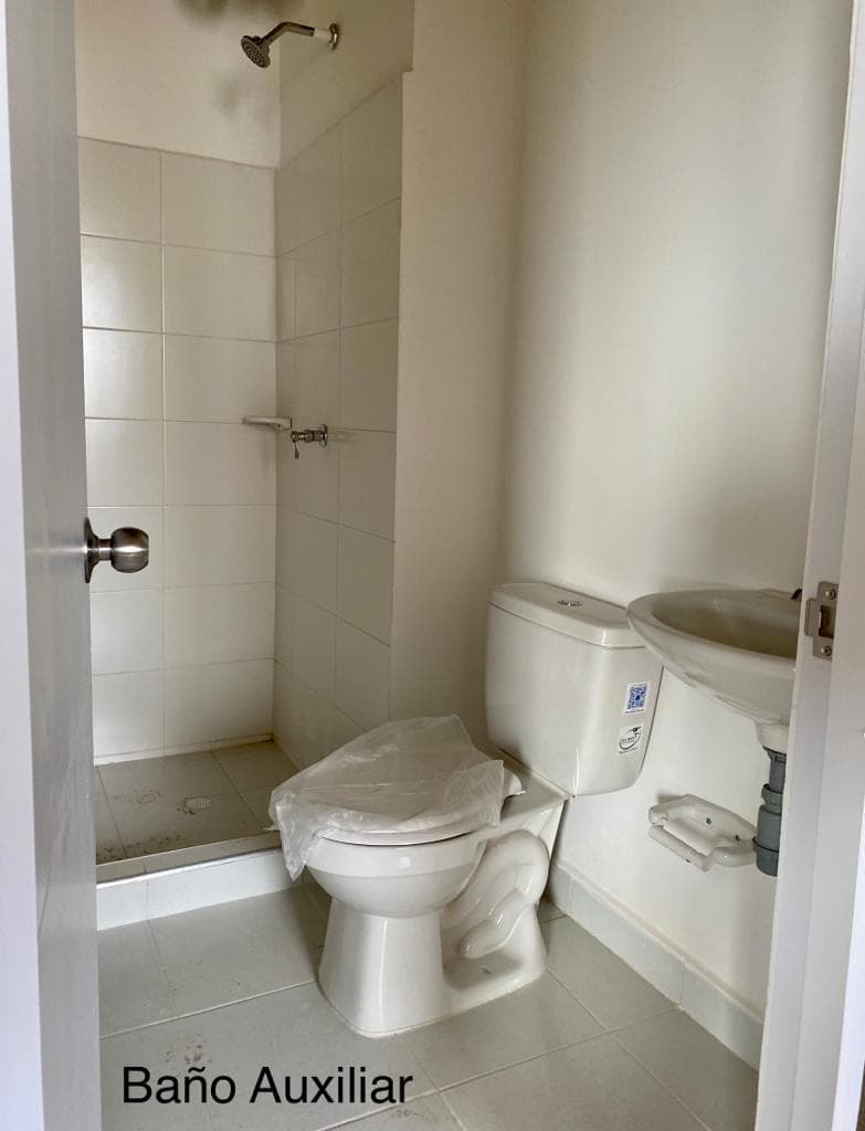 Apartamento en venta en Valle De Lili, Cali, ID OW7529