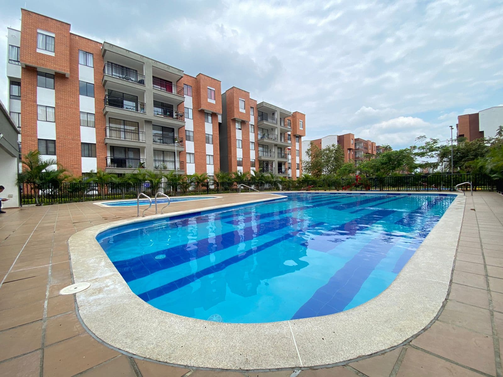 Apartamento en venta en Valle De Lili, Cali, ID RA8163