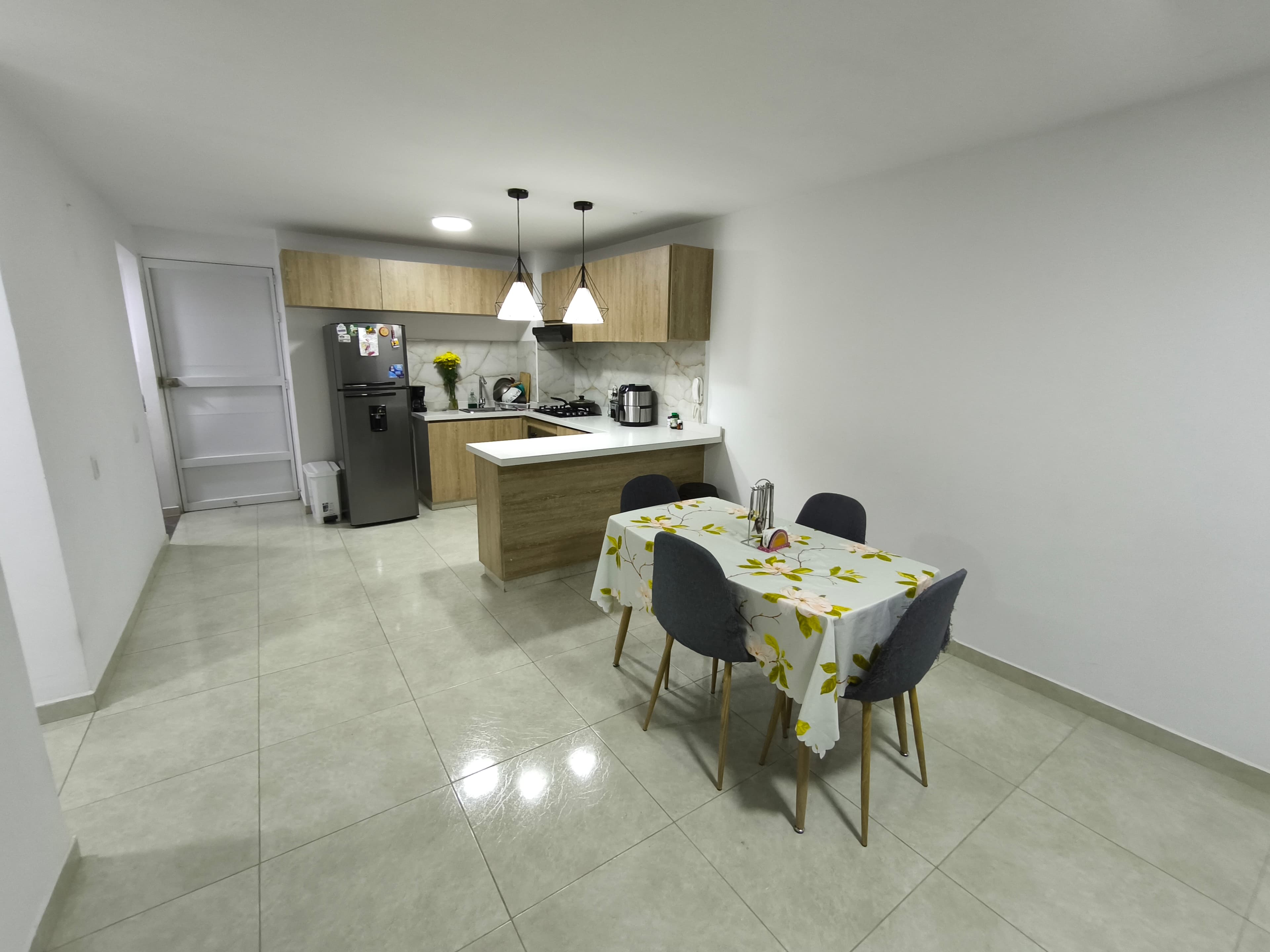 Apartamento en venta en Valle De Lili, Cali, ID RA8163