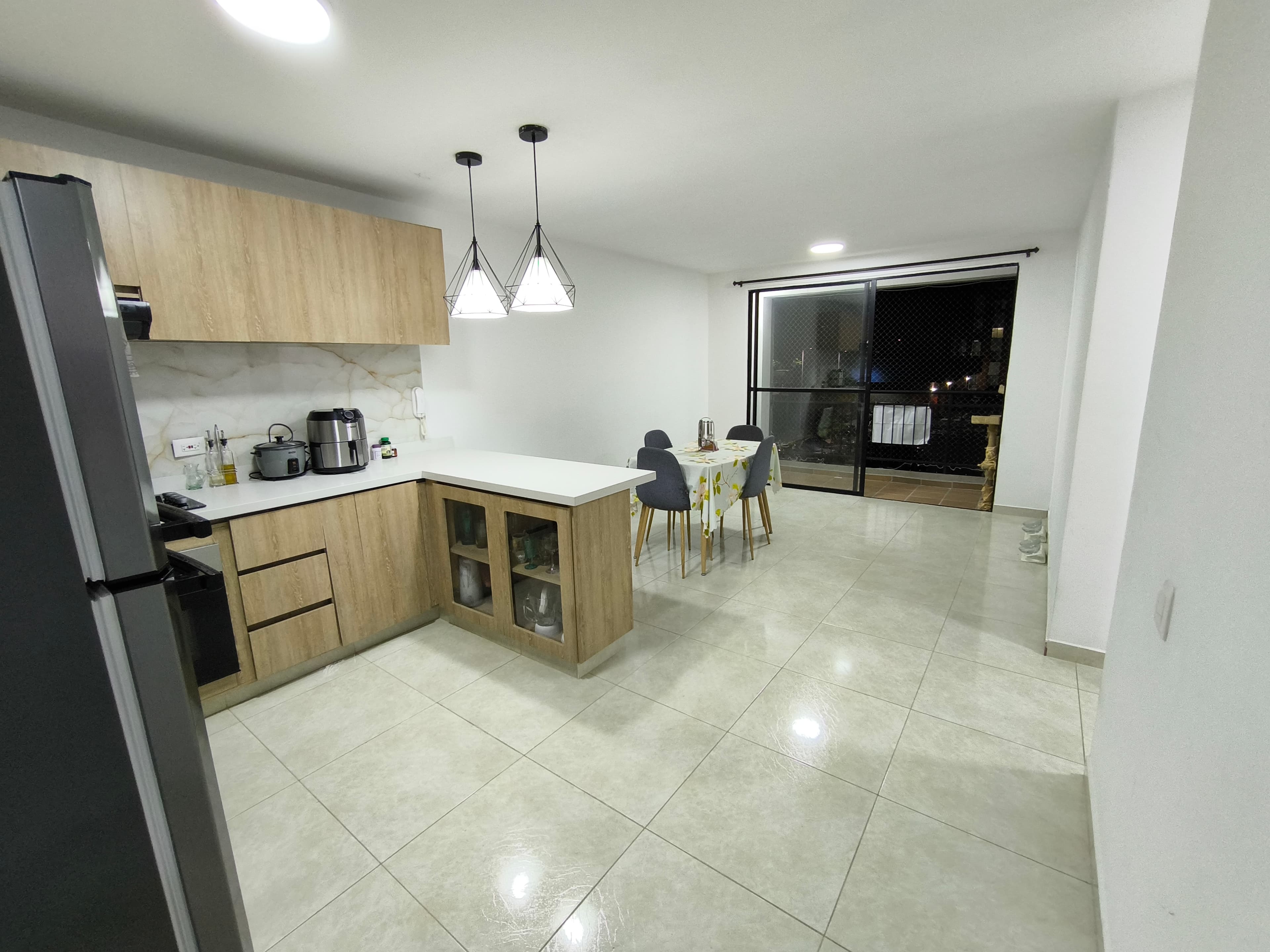 Apartamento en venta en Valle De Lili, Cali, ID RA8163