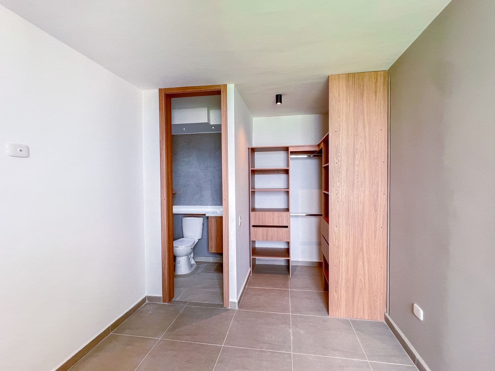 Apartamento en venta en Valle Del Lili, Cali, ID NO6858