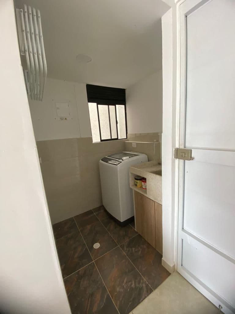 Apartamento en venta en Valle De Lili, Cali, ID RA8163