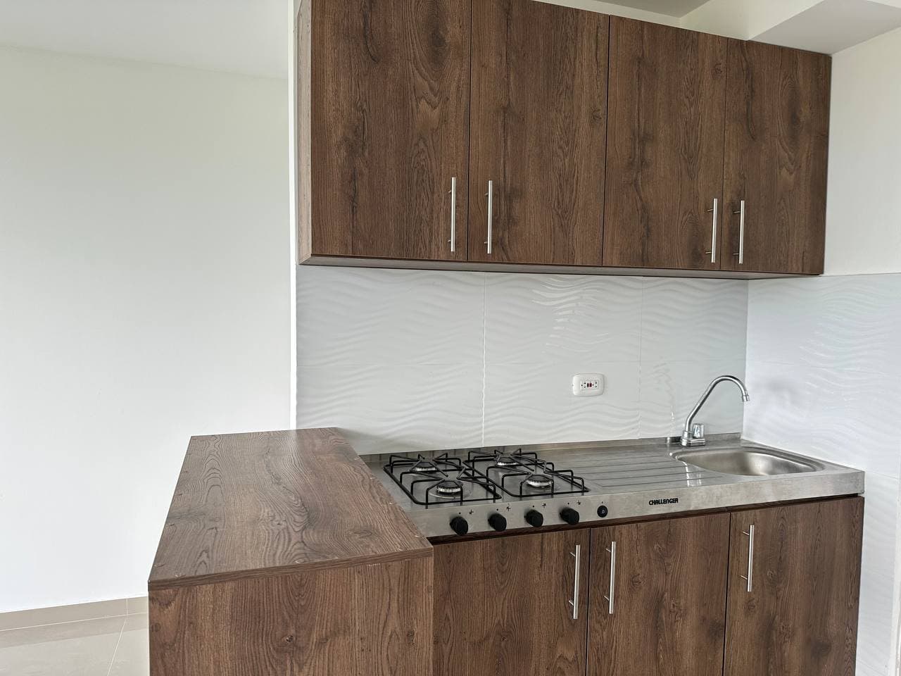 Apartamento en venta en Hacienda Kachipay, Cali, ID PL9968