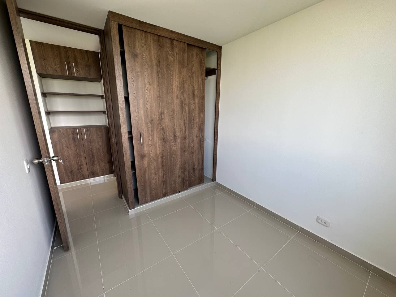 Apartamento en venta en Hacienda Kachipay, Cali, ID PL9968