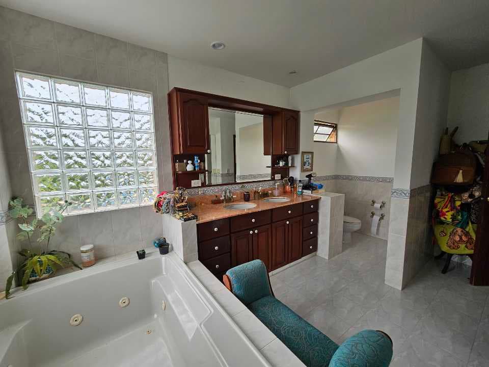 Casa Campestre en venta en La Morada, Jamundi, ID ES7066