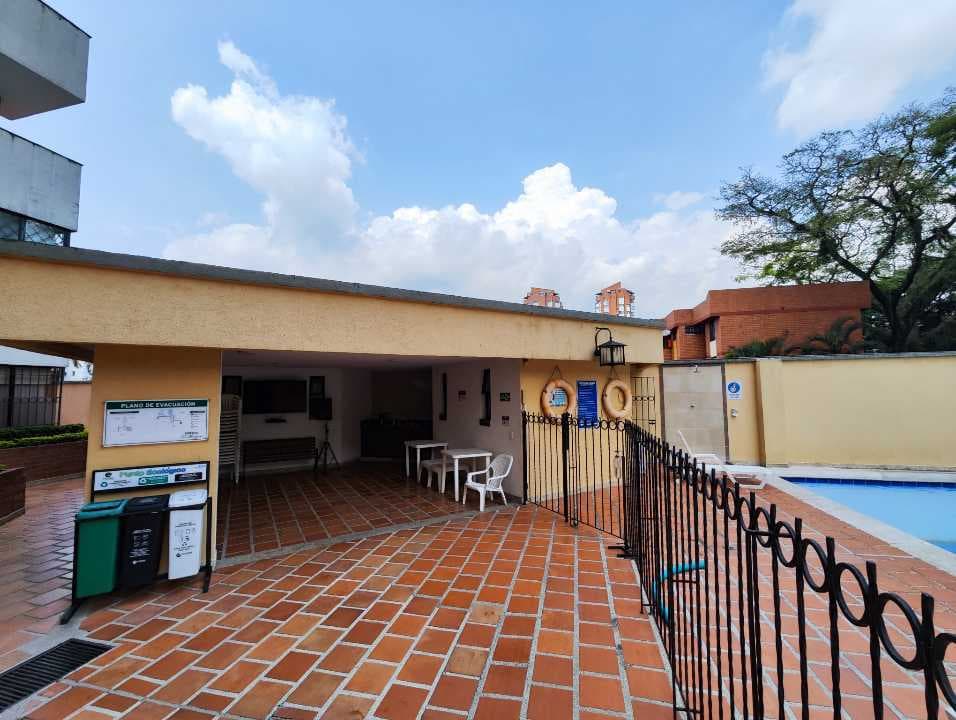 Apartamento en venta en Quintas De Don Simón, Cali, ID GI9161