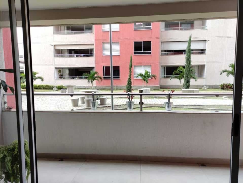 Apartamento en venta en La Flora, Cali, ID IK1810