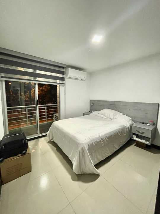 Apartamento en venta en Valle Del Lili, Cali, ID ZJ7757