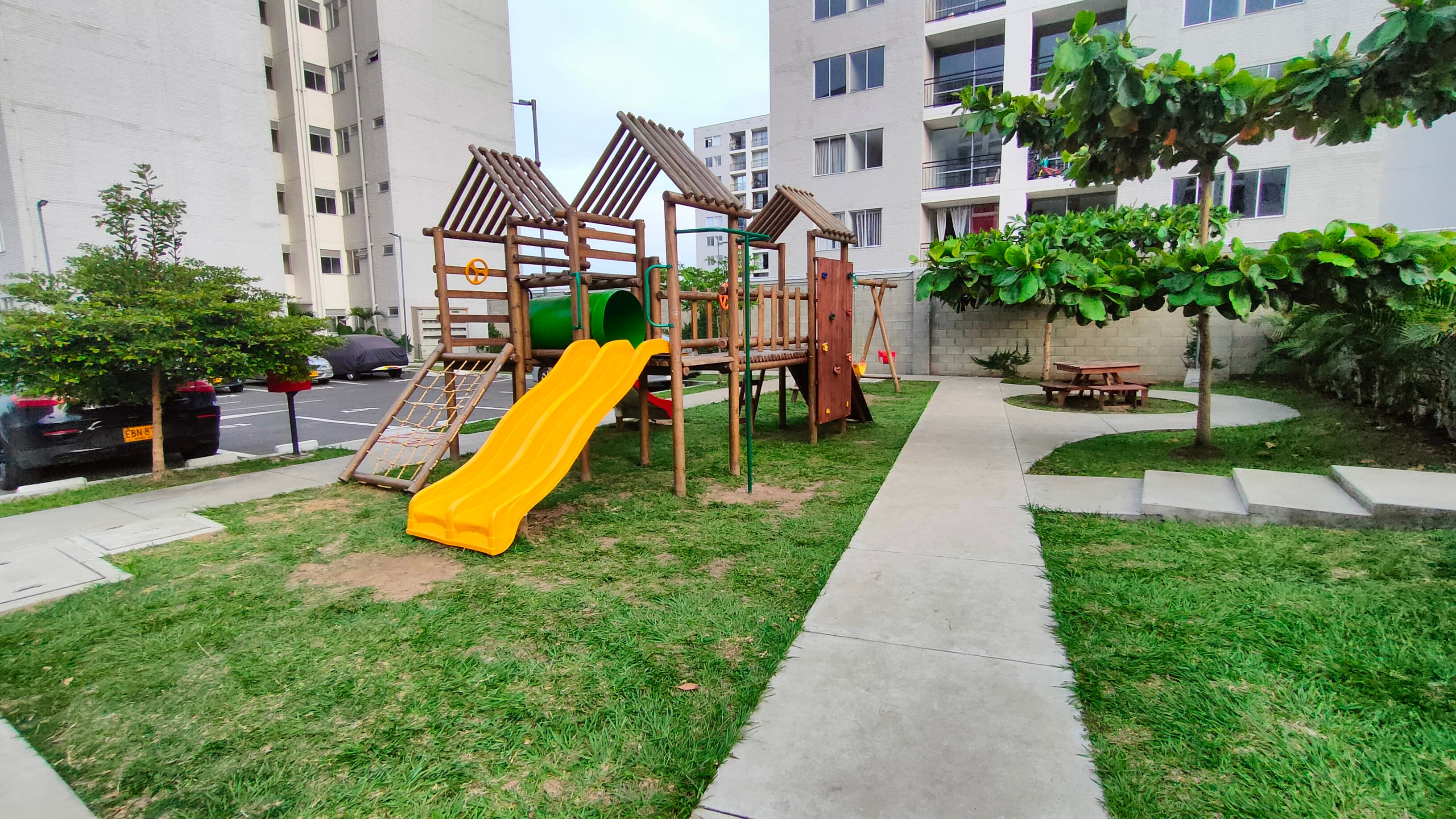 Apartamento en venta en Bochalema, Cali, ID KZ7178