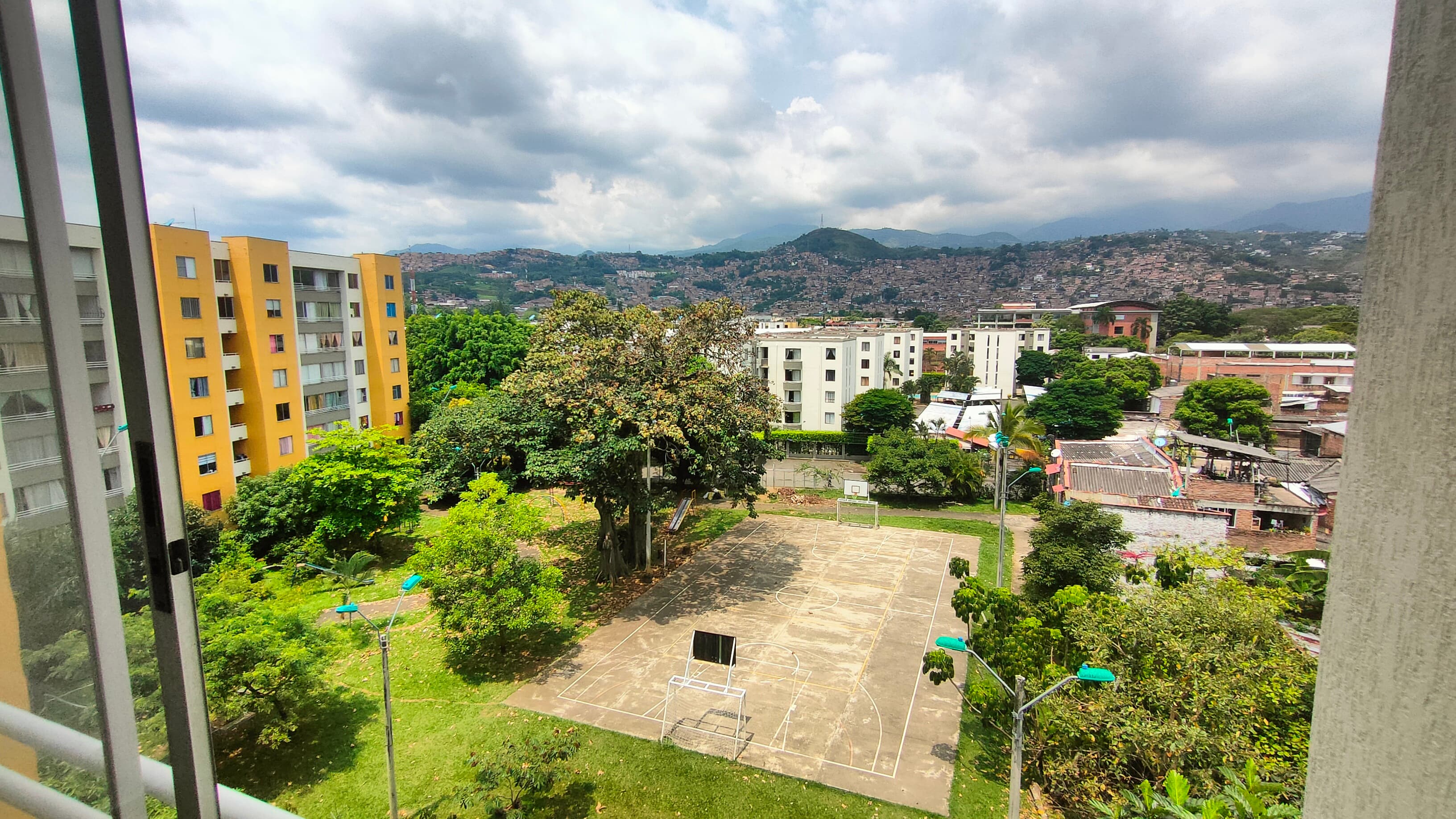 Apartamento en venta en Alferez Real, Cali, ID TS6226