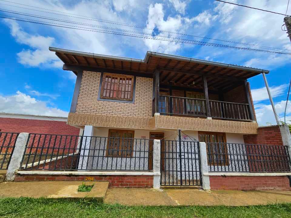 Casa Campestre en venta en Lago Cali, Calima, ID UQ5862